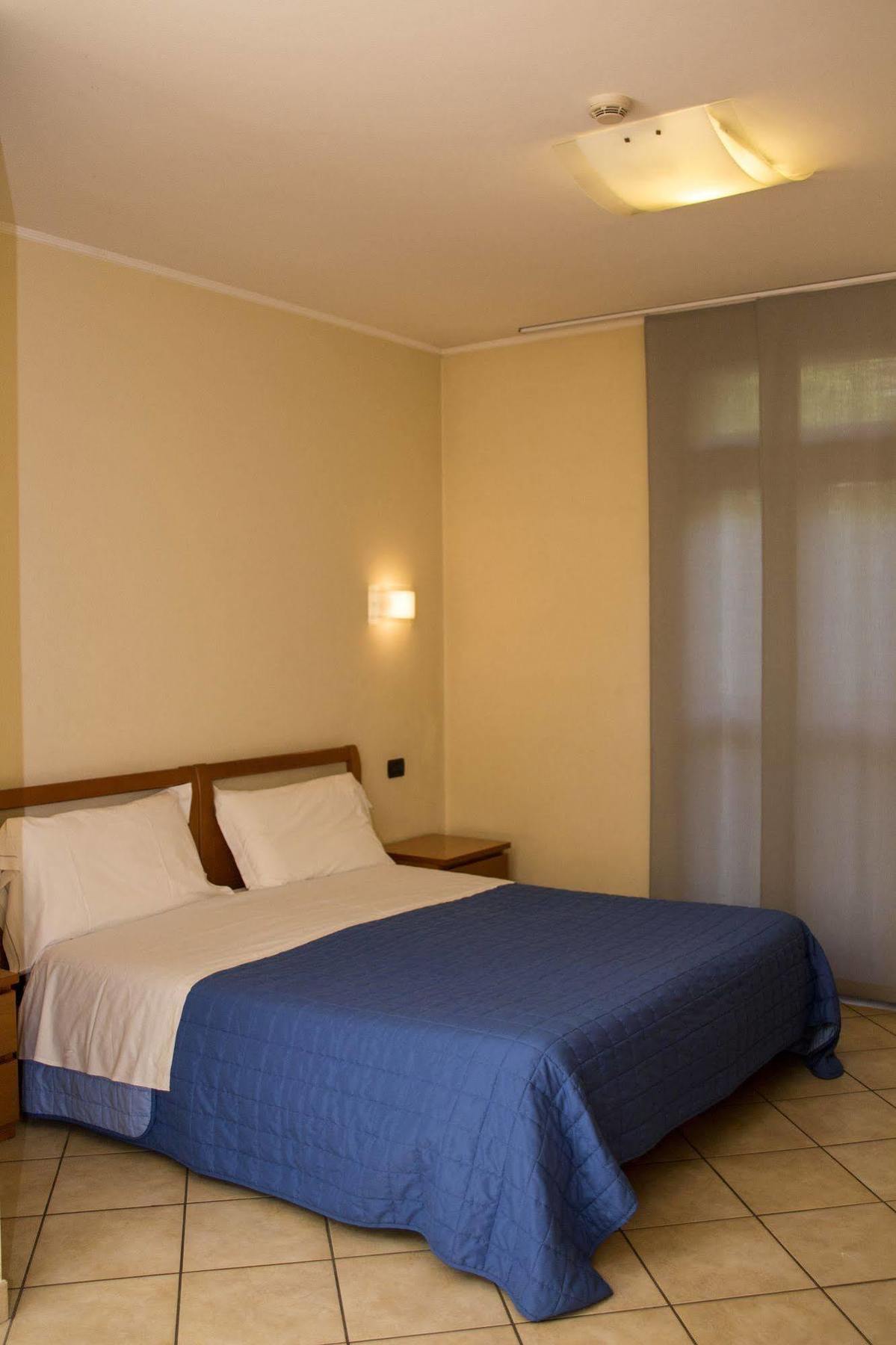 Parini Hotel Bosisio Parini Exteriér fotografie